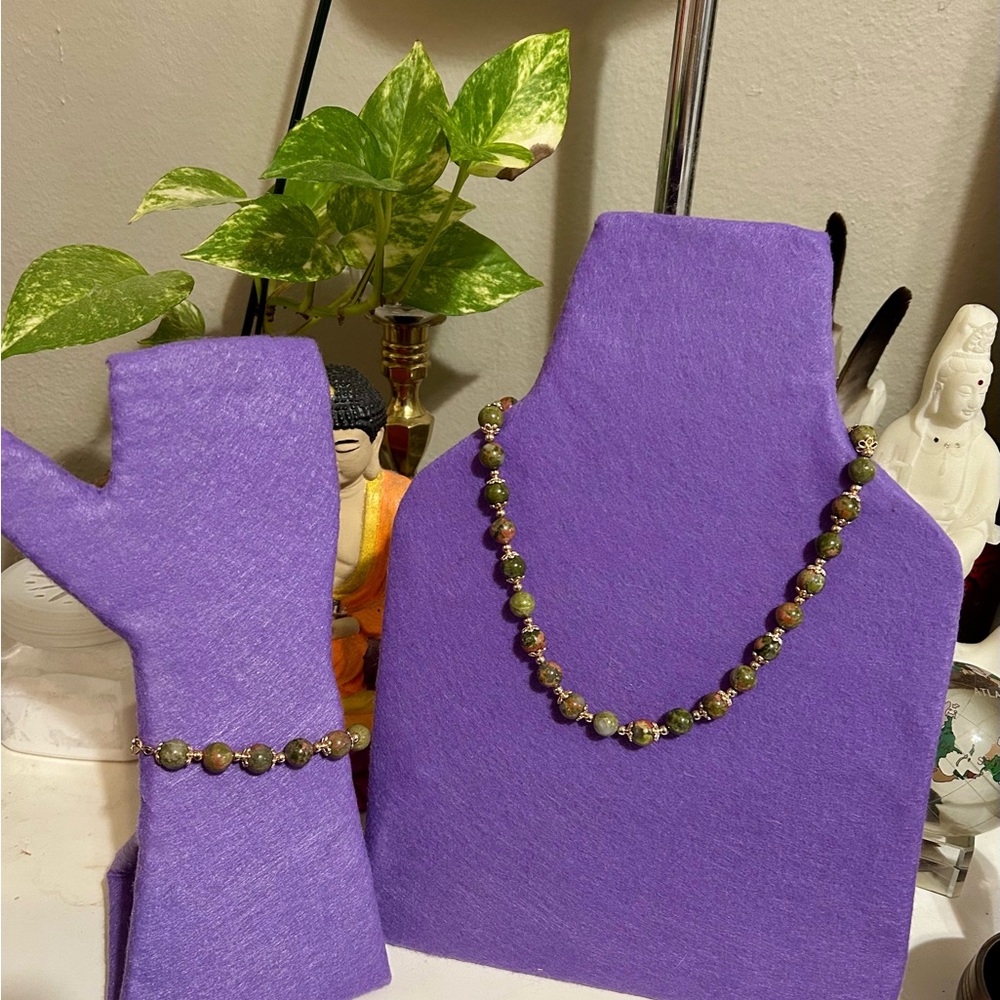 Elegant  Unakite Necklace and Bracelet Set